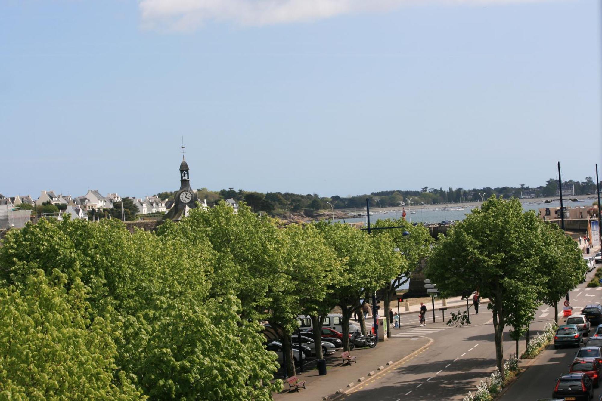 Hotel Du Port Concarneau Buitenkant foto