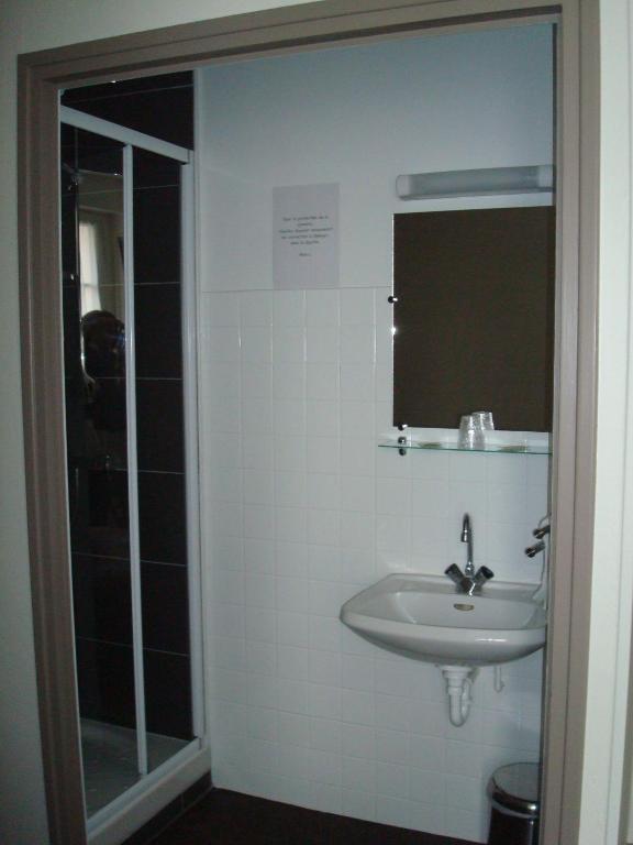Hotel Du Port Concarneau Kamer foto