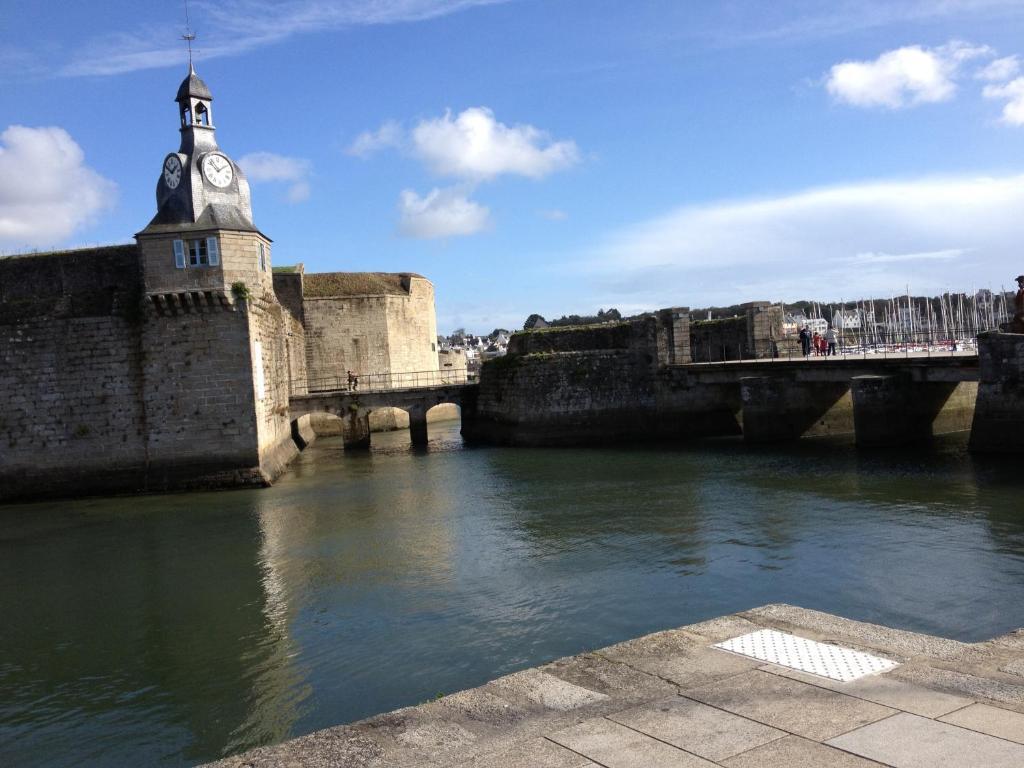 Hotel Du Port Concarneau Buitenkant foto